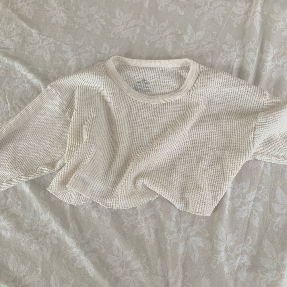 Thrifted cropped long sleeve white top